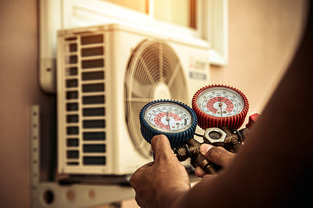 Professional Hvac technician working in White Oak, MD